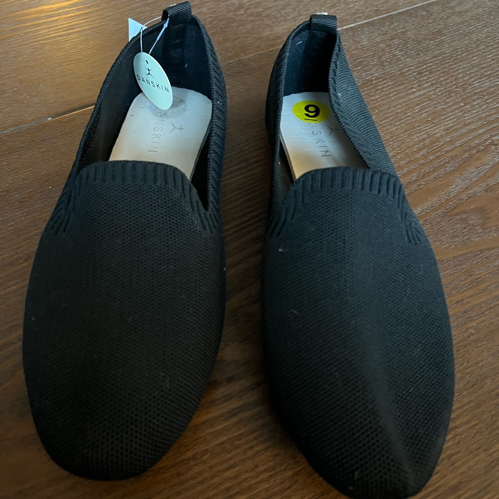 Danskin Women's Black Knit Loafers- Brand New with Tags!